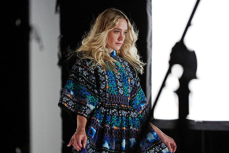 41-летняя Хлоя Севиньи в рекламной кампании Kenzo x H&M