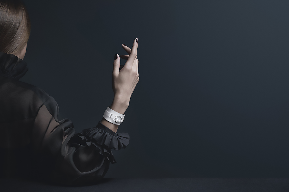 Объект желания: часы-браслет Chanel J12-XS