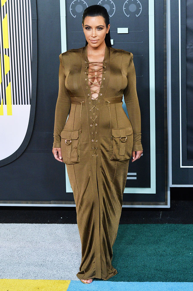 Ким Кардашьян на церемонии MTV VMA 2015