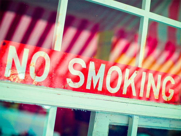  Запрет на курение в общественных местах
